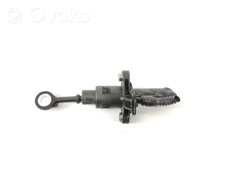 Volkswagen Polo V 6R Główny cylinder sprzęgła 6R0721388D