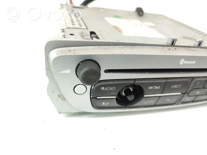 Renault Megane III Radio/CD/DVD/GPS-pääyksikkö 281153266R