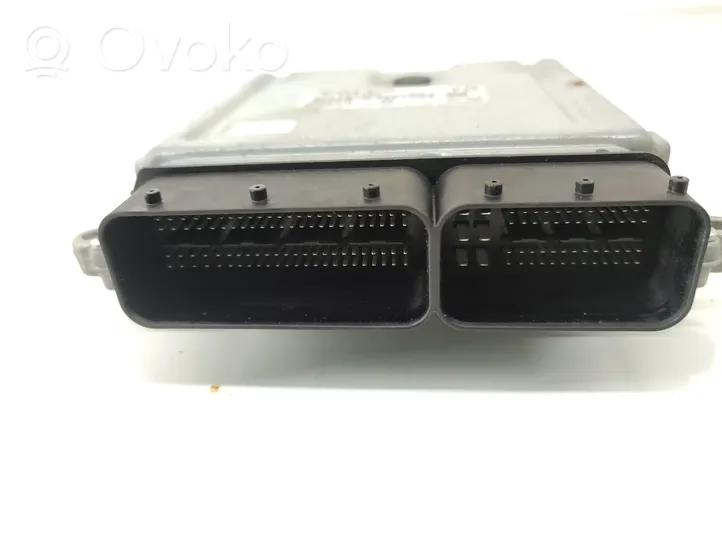 Volvo V70 Sterownik / Moduł ECU 31303388