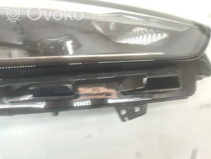 Audi A5 Priekšējais lukturis 8W6941012