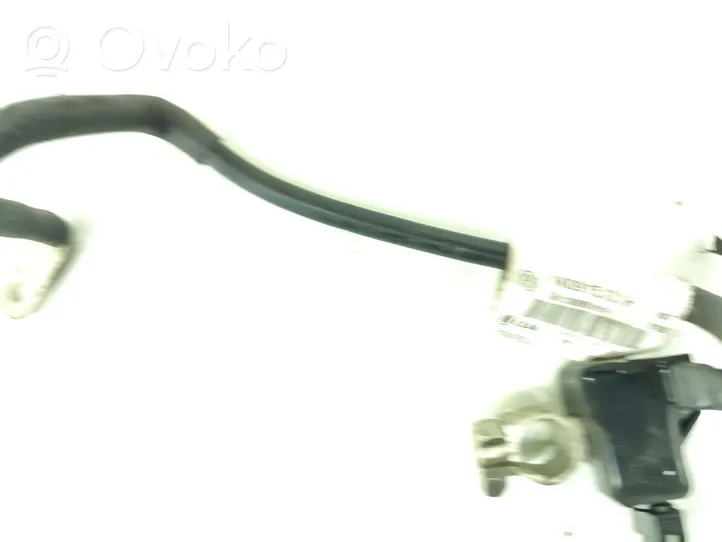 Volkswagen Tiguan Минусовый провод (аккумулятора) 1K0915181H