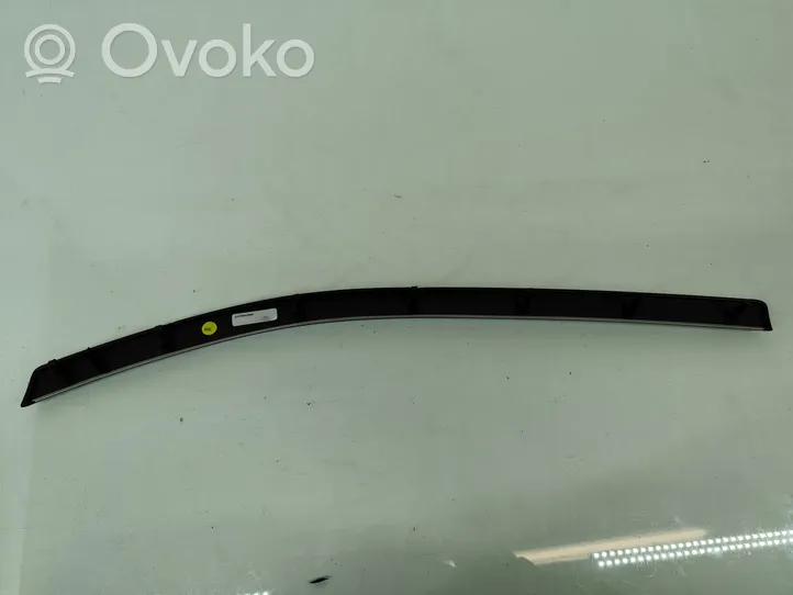 Volvo V70 Baguette moulure de porte arrière 30716439