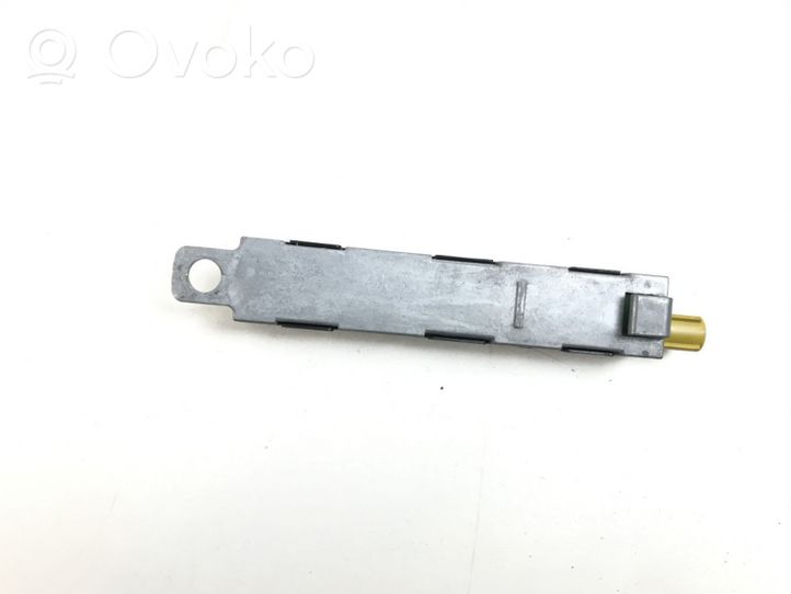 Volkswagen Touareg II Antenna autoradio 7P6035552N