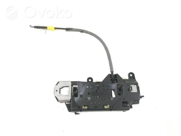 Audi A4 S4 B9 Klamka zewnętrzna/wspornik drzwi 8W0837811A