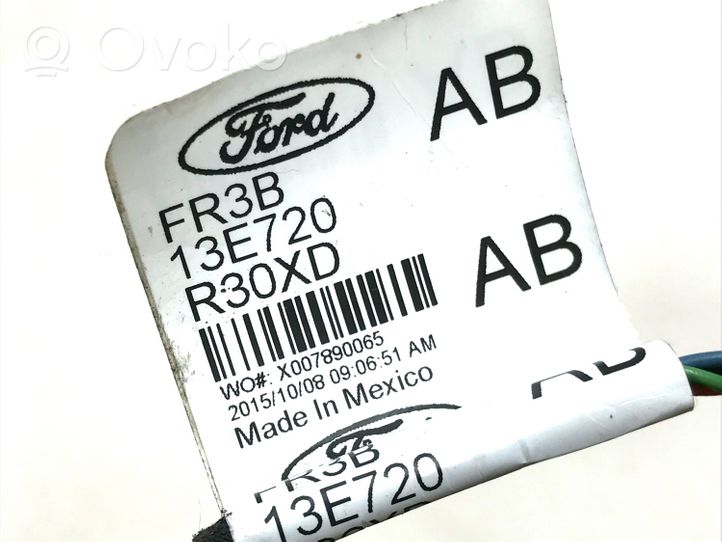 Ford Mustang VI Otros cableados FR3B13E720R30XD