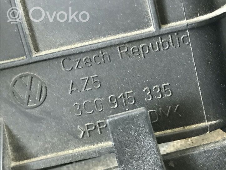 Audi Q3 8U Akkulaatikon alusta 3C0915443A