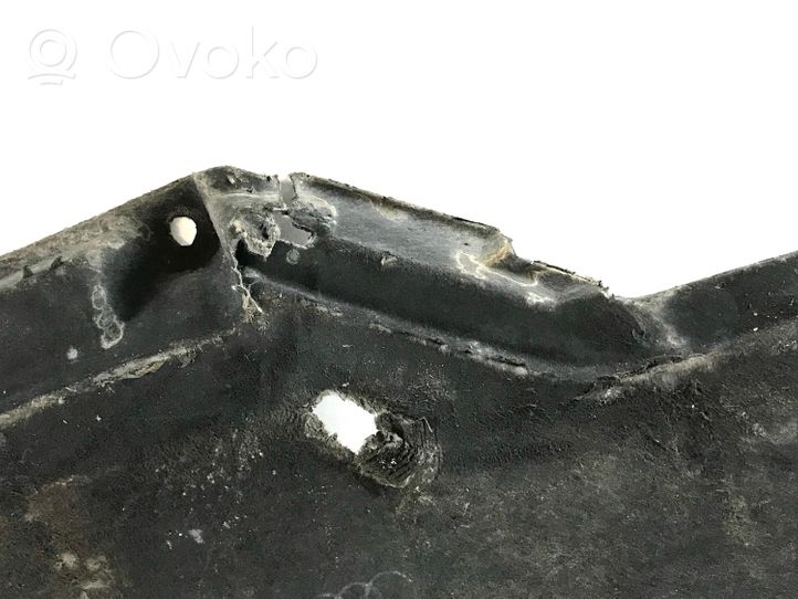 Audi A4 S4 B9 Osłona środkowa podwozia 8W0825207B