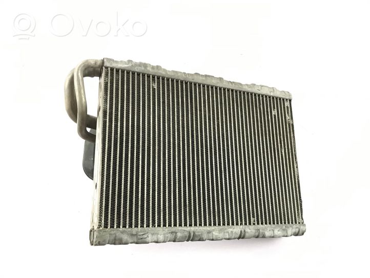 Audi A4 S4 B8 8K Radiateur de chauffage H1392007