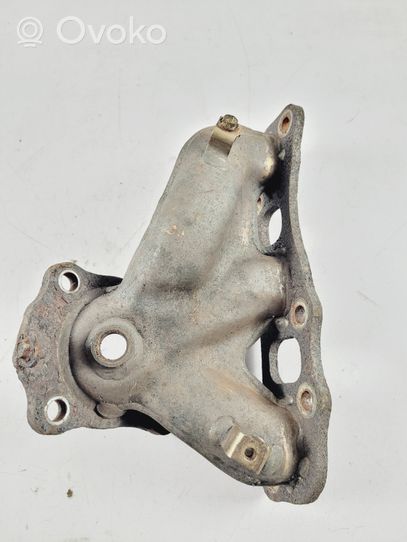 Nissan Pathfinder R52 Exhaust manifold 