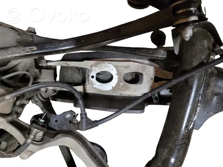 Audi A4 S4 B9 8W Taka-apurunko 8W0505235AP