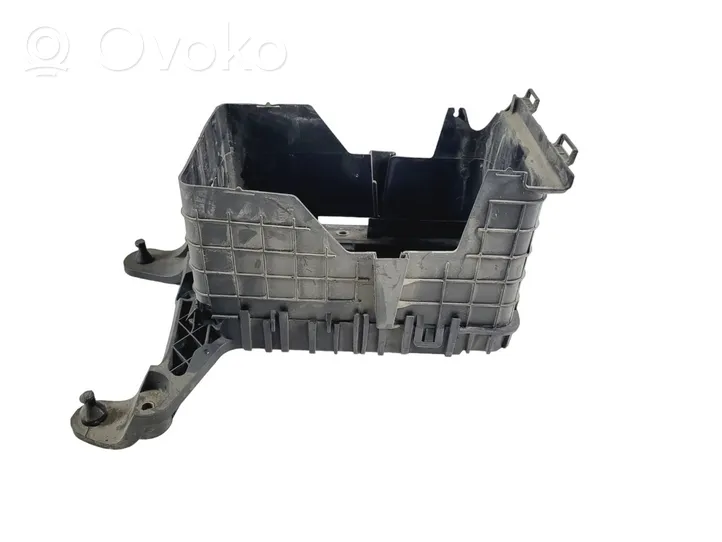 Volkswagen PASSAT B7 Battery box tray 1K0915325B