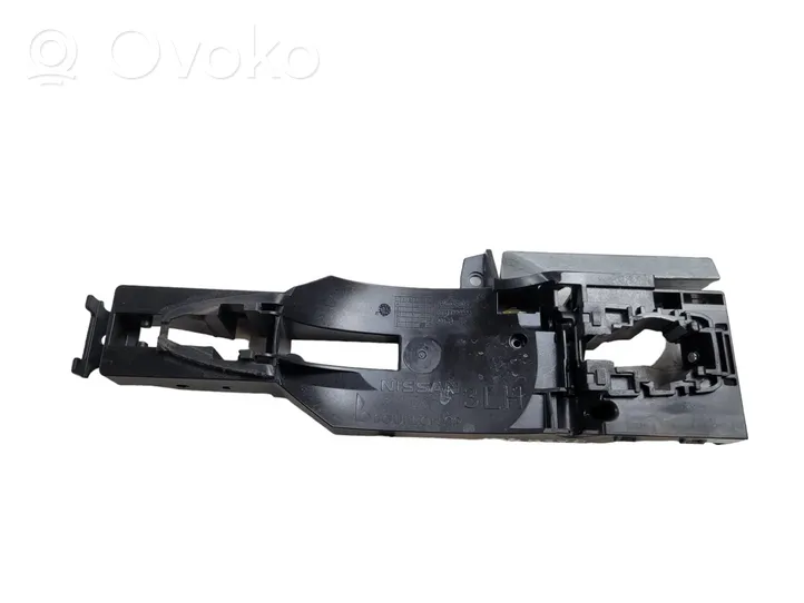 Nissan Qashqai Front door exterior handle/bracket 80611