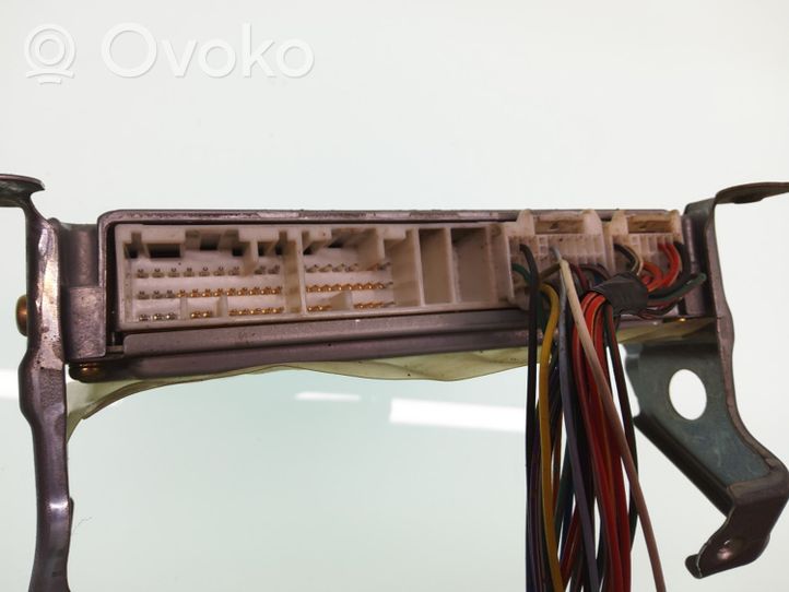 Toyota Corolla E110 Sterownik / Moduł ECU 1758005241