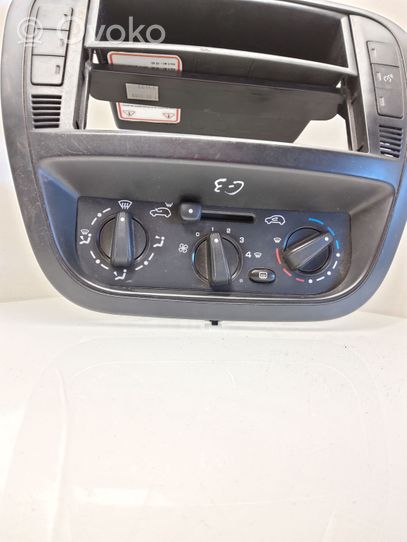 Citroen C3 Panel klimatyzacji / Ogrzewania 