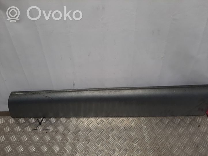 Audi Q7 4L Priekšpusē durvju dekoratīvā apdare (moldings) 4L0853960