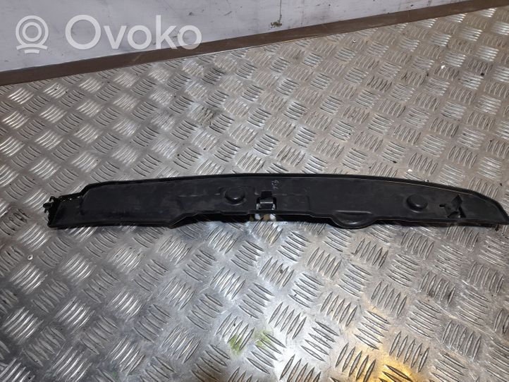 Volkswagen Tiguan Panel wykończeniowy błotnika 5C6821112