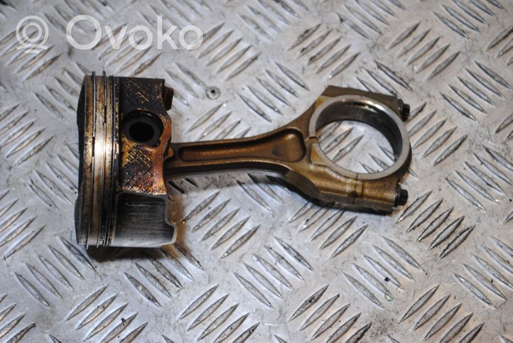 Subaru Outback Piston avec bielle AA35008