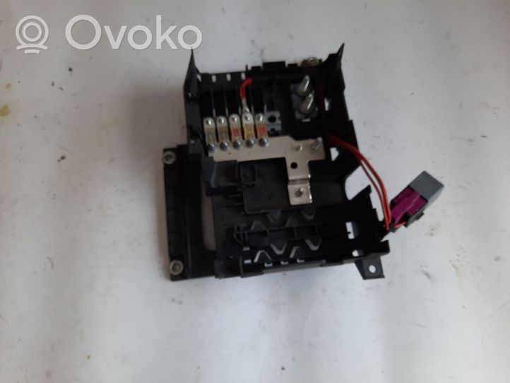 Audi A3 S3 8V Sulakemoduuli 7L0937548C