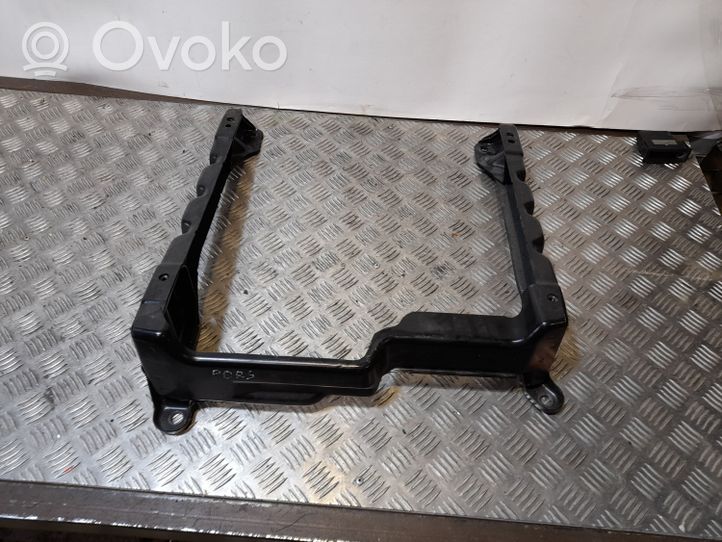 Porsche Cayenne (92A) Base del sedile del conducente 7P0881677B