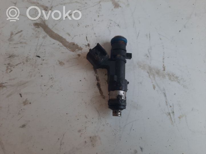 Volkswagen Routan Fuel injector 