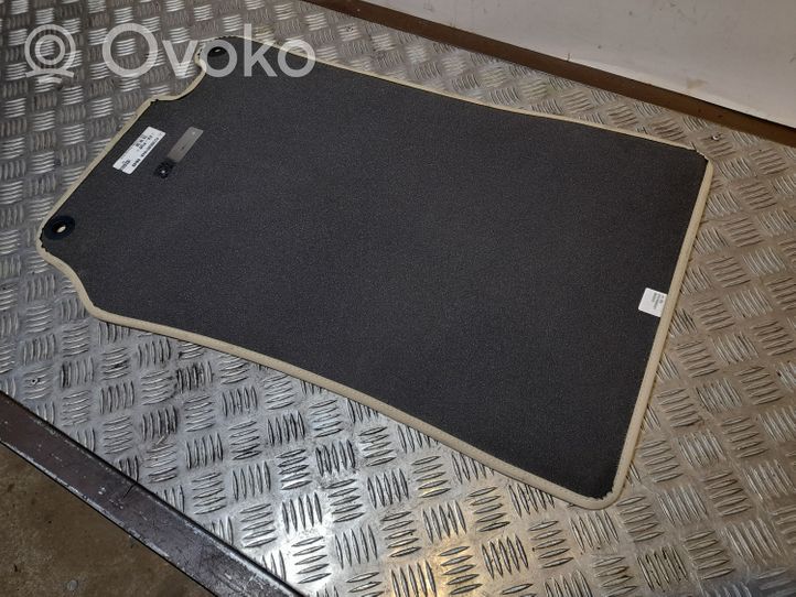 Mercedes-Benz S W221 Tapis de sol / moquette de cabine avant A2306801848