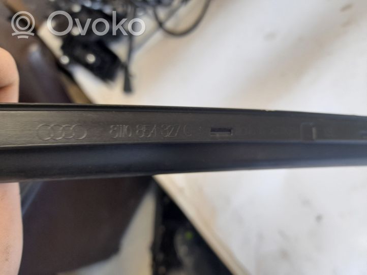 Audi A4 S4 B9 Listwa szyby czołowej / przedniej 8W0854327C