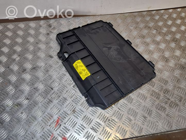 Audi Q5 SQ5 Element schowka koła zapasowego 8E0010175A