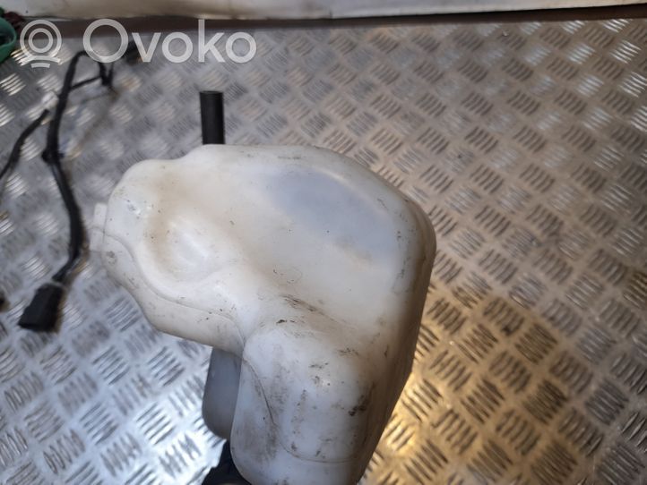 Mitsubishi Lancer Evolution Vase d'expansion / réservoir de liquide de refroidissement 