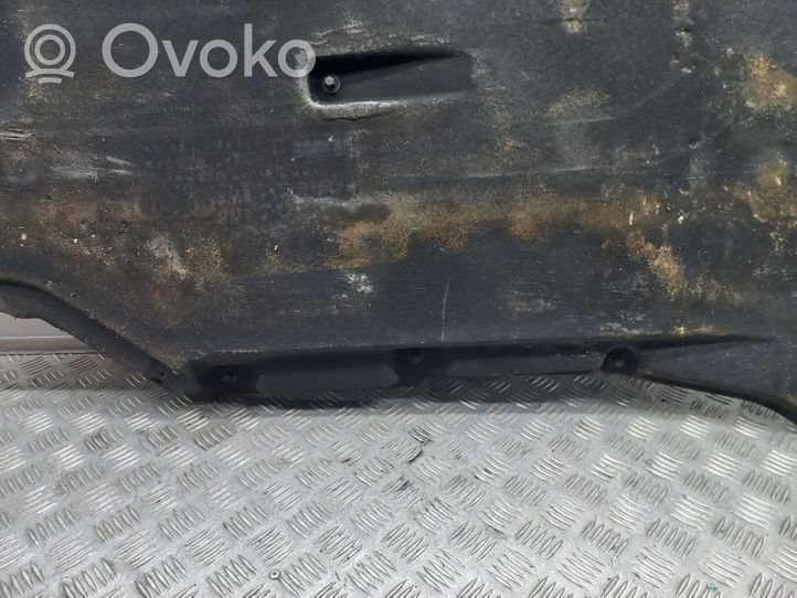 Audi A5 Osłona środkowa podwozia 8W6825207