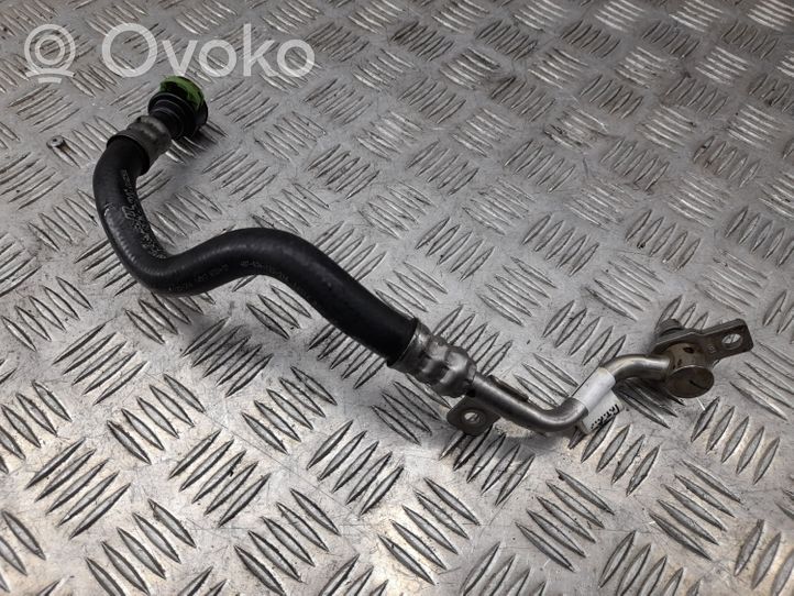 Audi A5 Przewód / Wąż chłodnicy oleju skrzyni biegów 8W0317818A