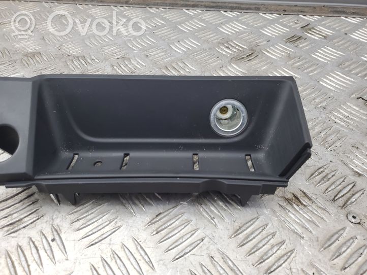 Audi A5 Cornice accendisigari anteriore 8W1864131