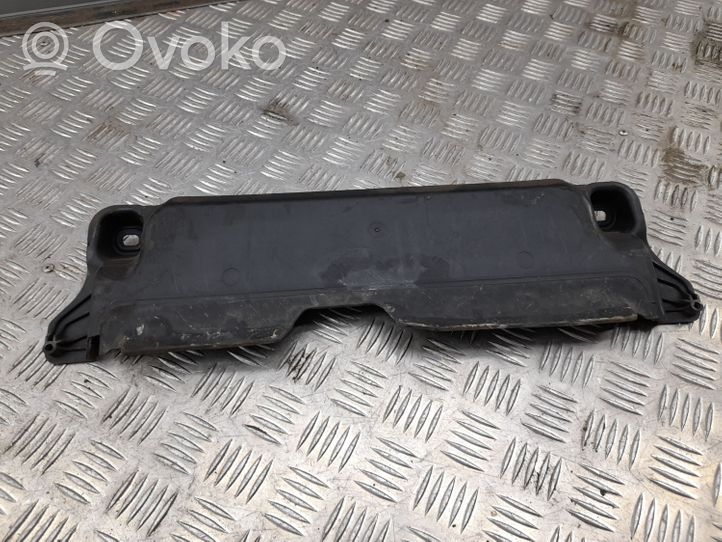 Audi A3 S3 8V Staffa del pannello di supporto del radiatore parte superiore 8V5825230A