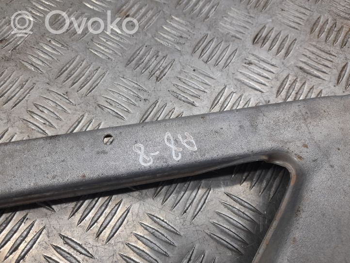 Audi A8 S8 D4 4H Altra parte del vano motore 4H0806151C