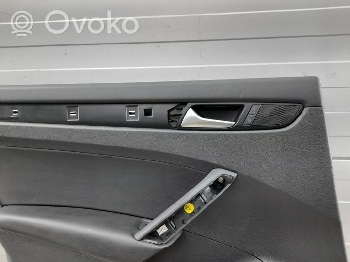 Volkswagen PASSAT B7 USA Takaoven verhoilu 561867211A