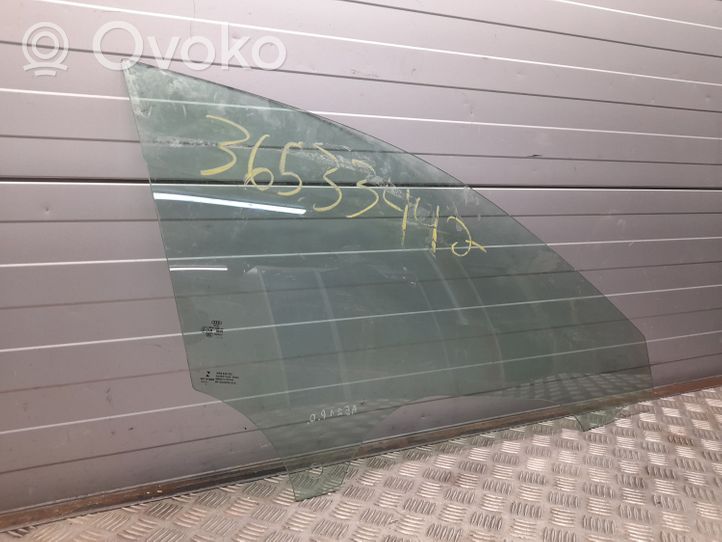 Audi A5 Front door window glass four-door 8W8845202