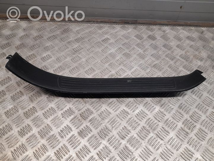 Mercedes-Benz GL X166 Moldura protectora del borde trasero A1666800835