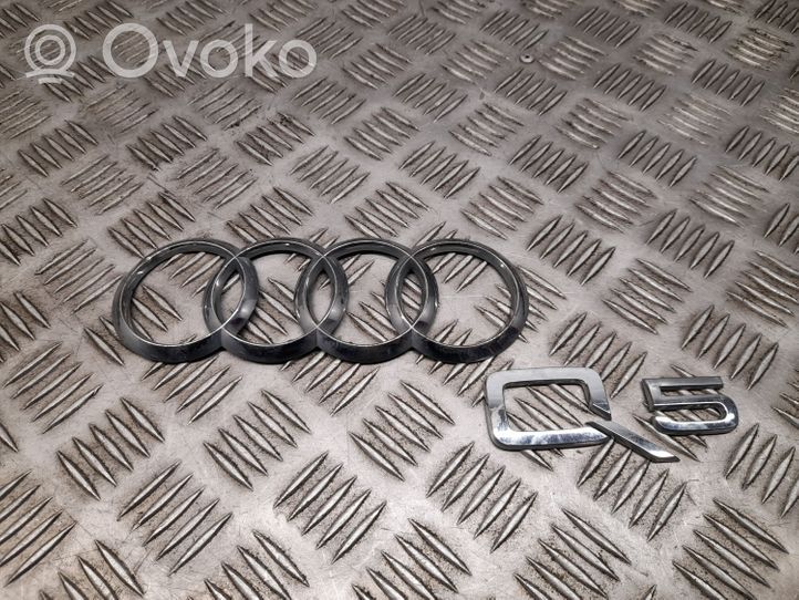 Audi Q5 SQ5 Gamintojo ženkliukas/ modelio raidės 