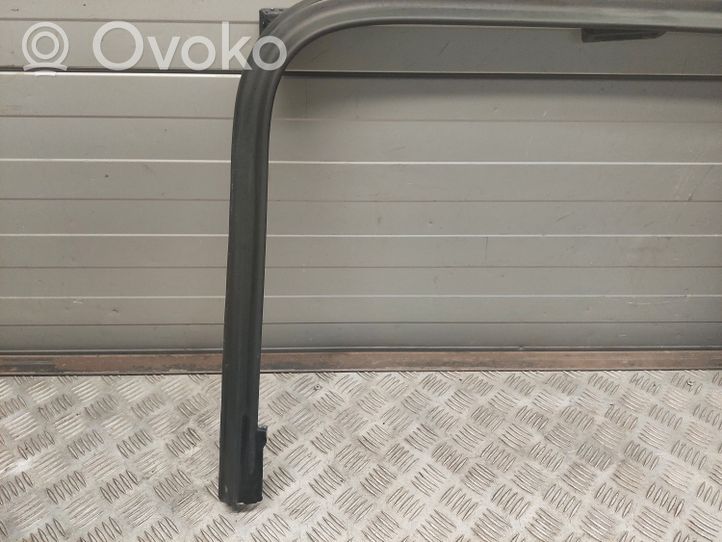 Audi Q7 4M Rear door window/glass frame 4M0867604