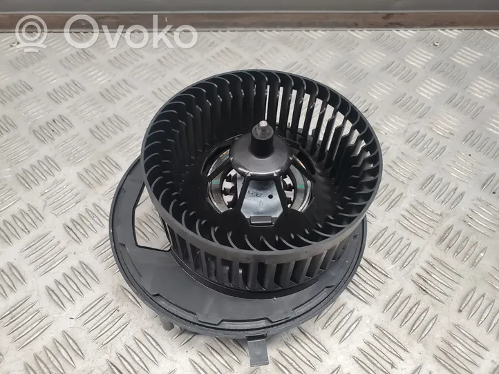 Audi Q3 F3 Soplador/ventilador calefacción 5WB819021A