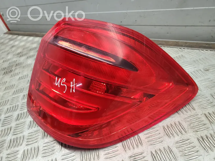 Mercedes-Benz GL X166 Luci posteriori A1669067601