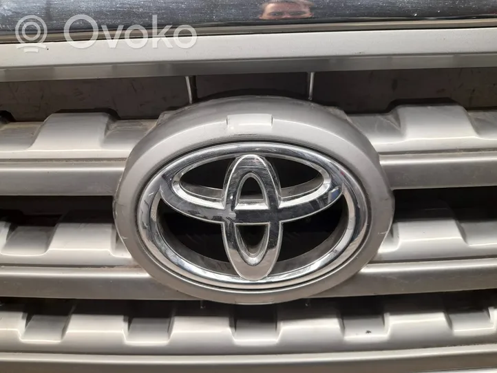 Toyota Sequoia (XK60)  Передняя решётка 531000C190