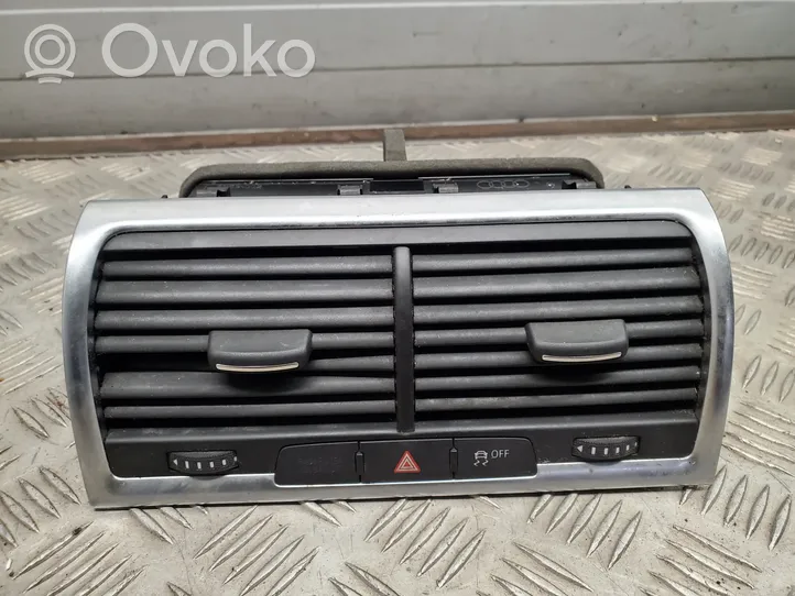 Audi Q7 4L Dash center air vent grill 4L0820951P