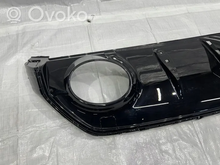 Audi RS3 8Y Rivestimento della parte inferiore del paraurti posteriore 8Y0807521A