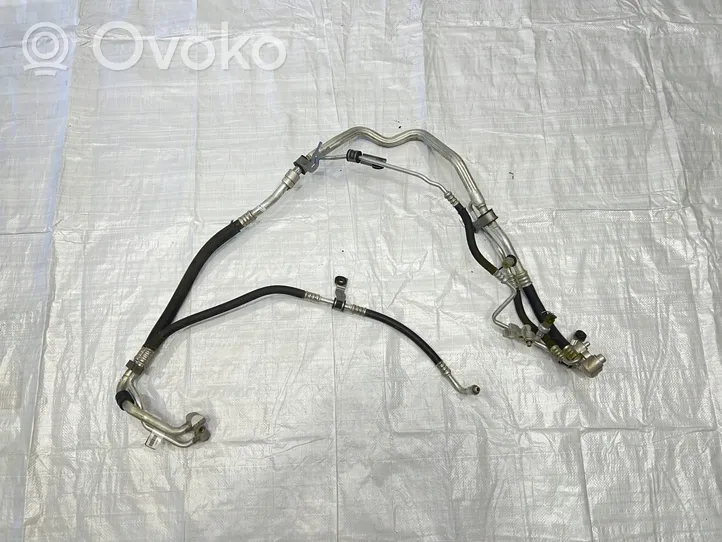 Jeep Cherokee Ilmastointilaitteen putki (A/C) 68103269AB