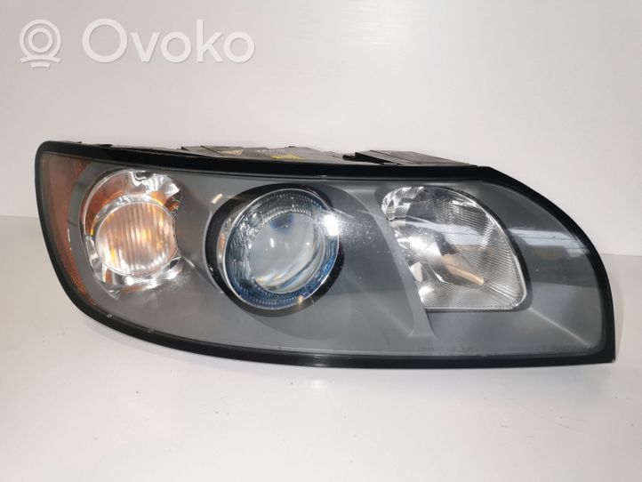 Volvo V50 Lampa przednia 306988890