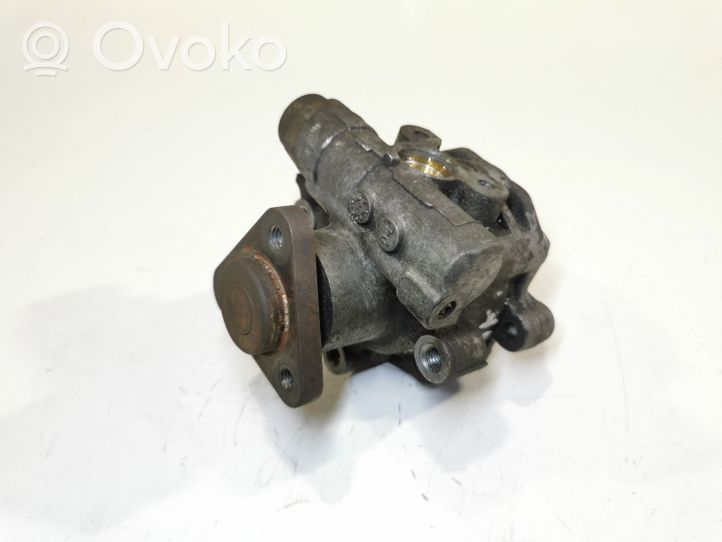 Skoda Superb B5 (3U) Pompe de direction assistée 8D0145177Q