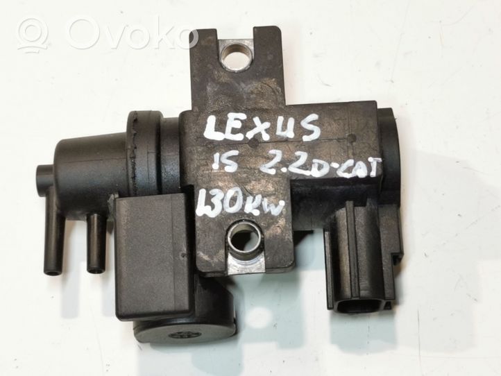 Lexus IS 220D-250-350 Zawór podciśnienia / Elektrozawór turbiny 258190R011