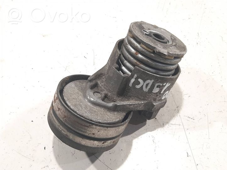 Opel Vivaro Generator/alternator belt tensioner 117507271R