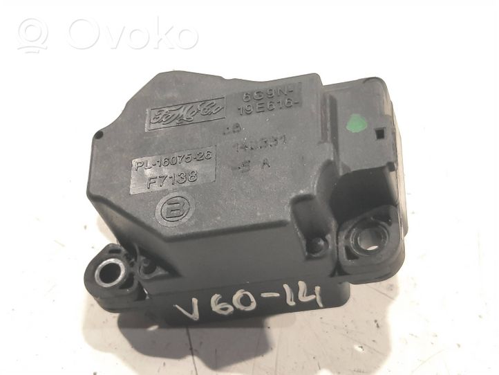Volvo V60 Moteur / actionneur de volet de climatisation 19E616