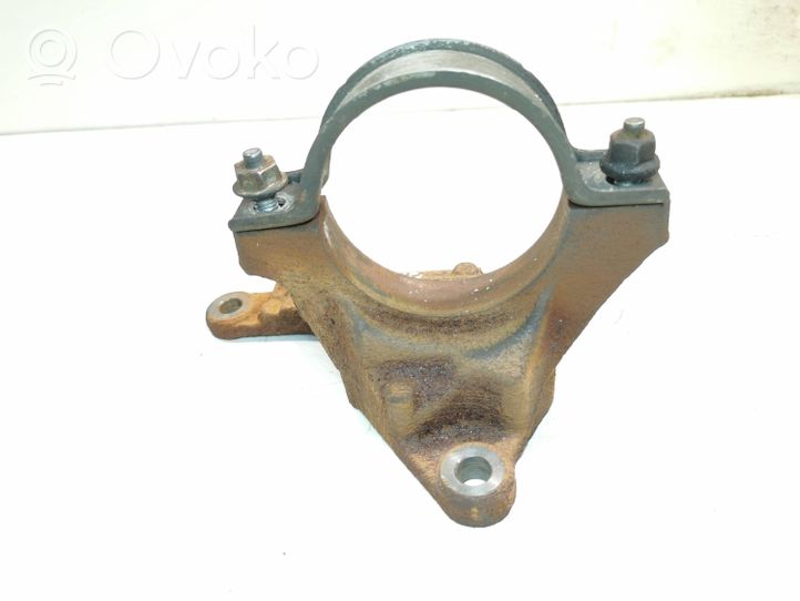 Ford Mondeo MK IV Staffa del cuscinetto di supporto dell’albero di trasmissione AV613K305EA